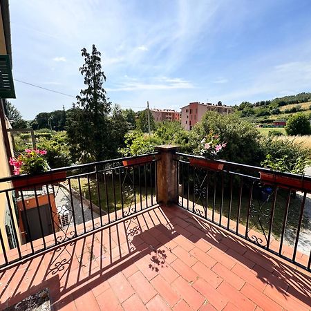 Casa In Campagna Vinci Exteriör bild